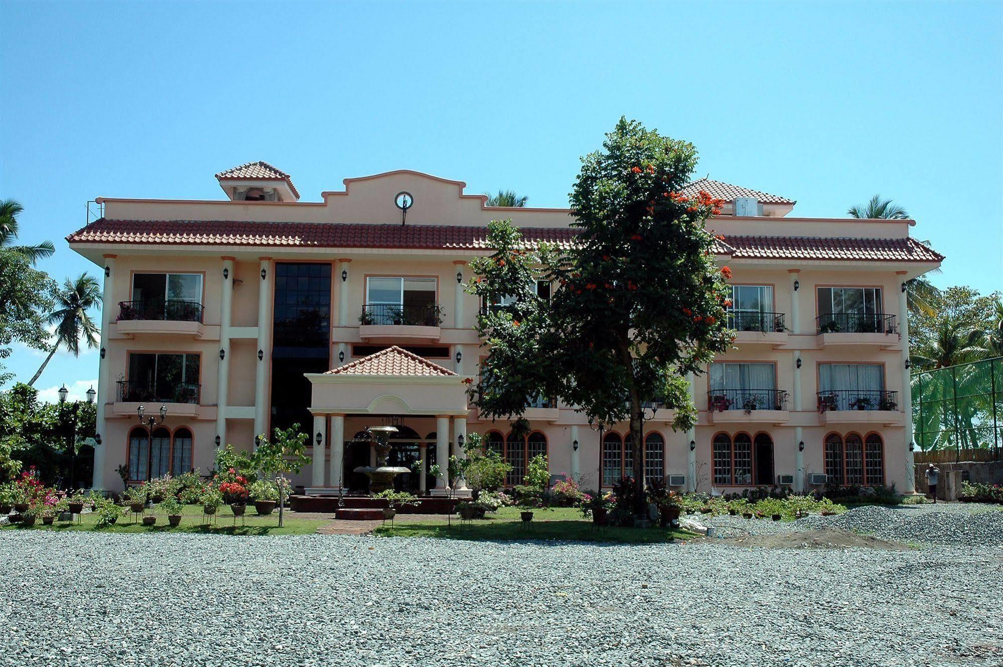 Chateau Del Mar Davao Bagian luar foto